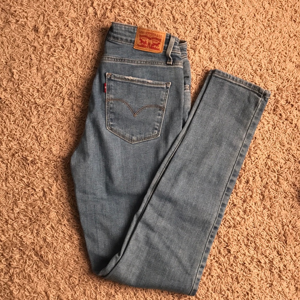 Womens Levi 721